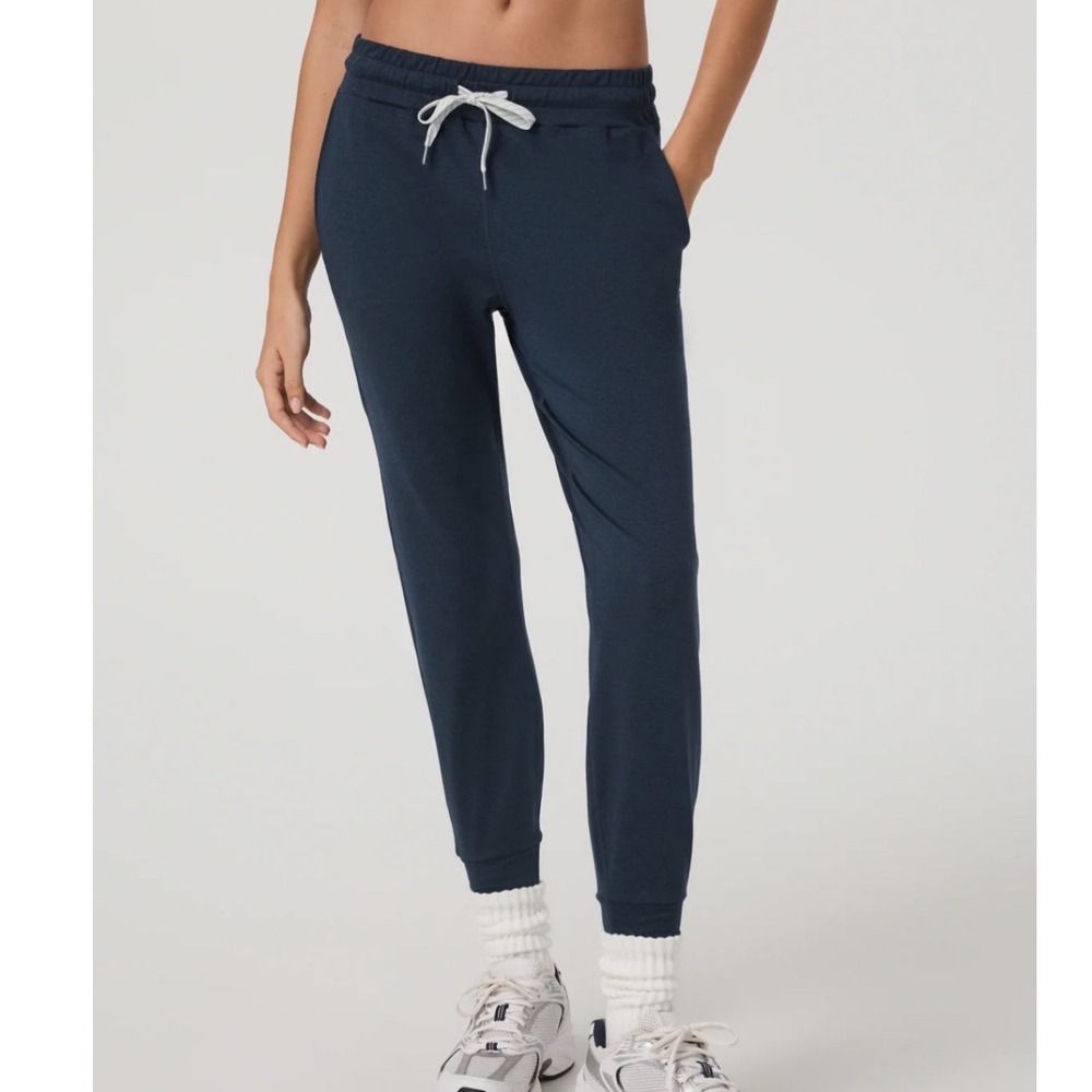 Vuori Women's Performance Jogger Midnight Heather Navy Blue Small Super Soft - Picture 2 of 11
